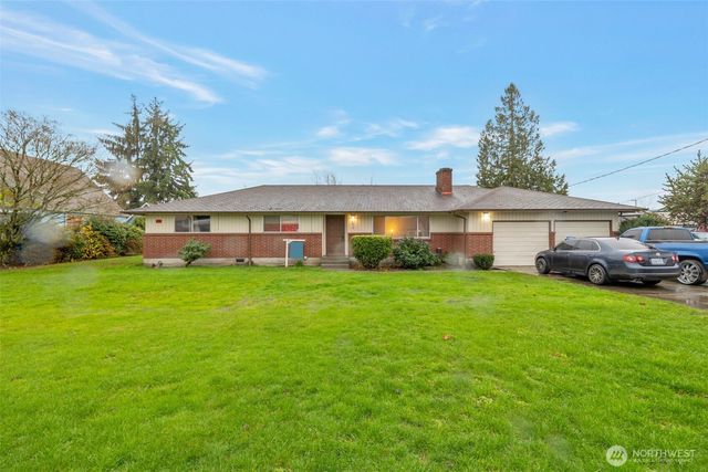 6216 20th Street E, Fife, WA 98424