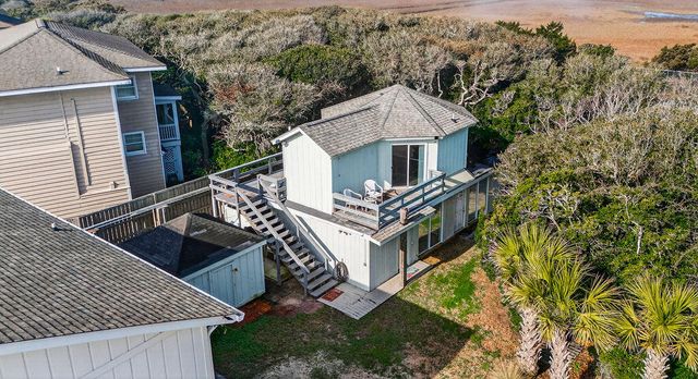 472 Myrtle Avenue, Pawleys Island, SC 29585