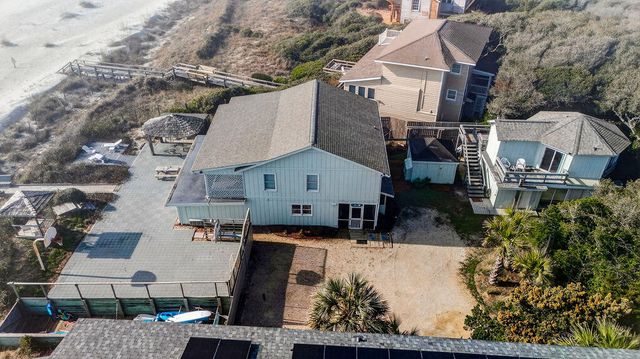 472 Myrtle Avenue, Pawleys Island, SC 29585