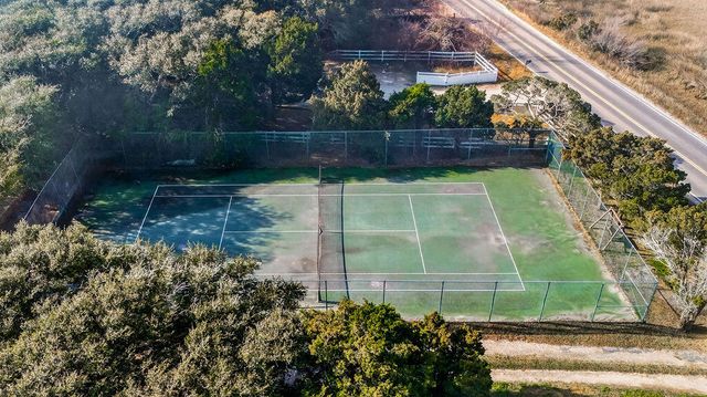 472 Myrtle Avenue, Pawleys Island, SC 29585