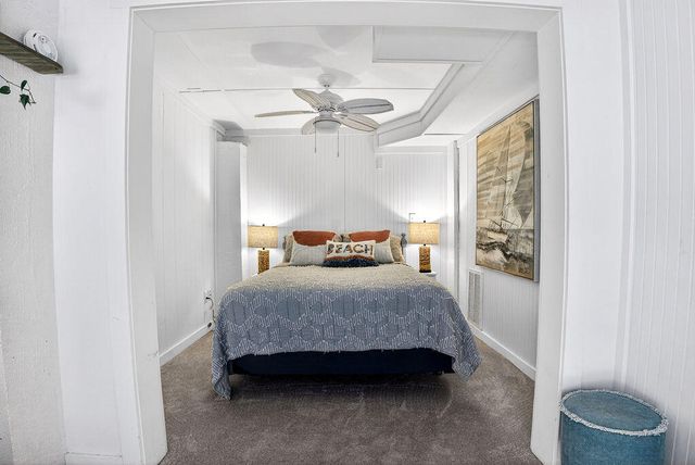 472 Myrtle Avenue, Pawleys Island, SC 29585