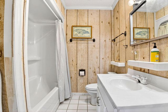 472 Myrtle Avenue, Pawleys Island, SC 29585