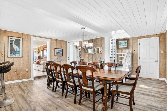 472 Myrtle Avenue, Pawleys Island, SC 29585