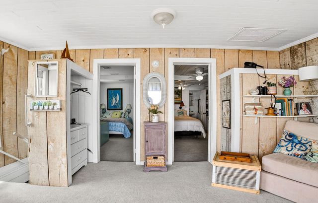 472 Myrtle Avenue, Pawleys Island, SC 29585