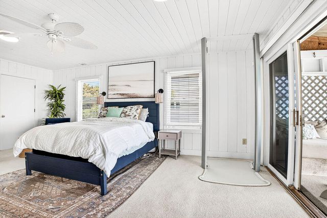 472 Myrtle Avenue, Pawleys Island, SC 29585