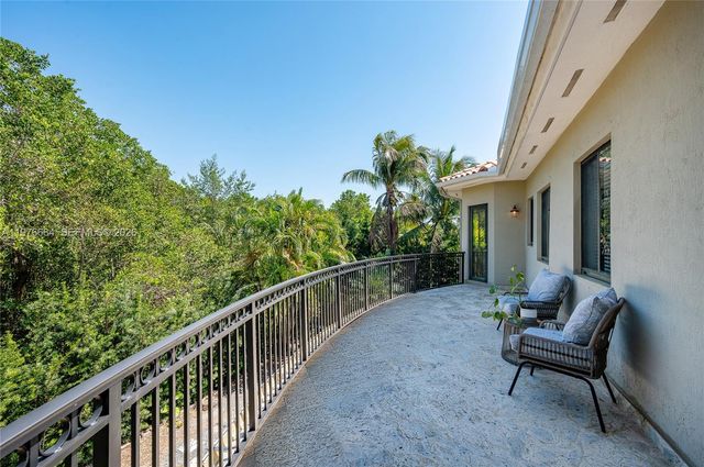 18821 SW 74th Ct, Cutler Bay, FL 33157