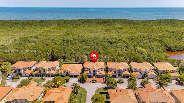 18821 SW 74th Ct, Cutler Bay, FL 33157