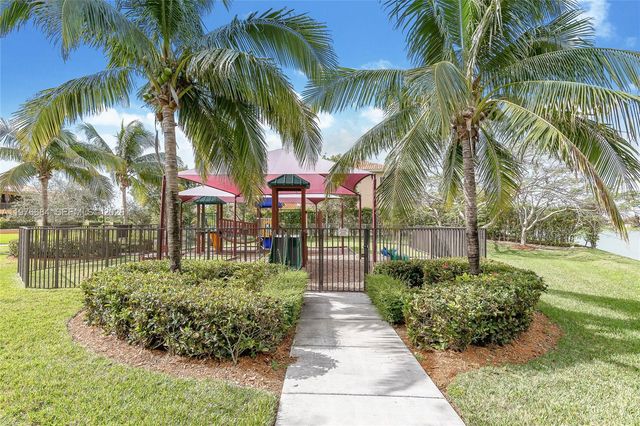 18821 SW 74th Ct, Cutler Bay, FL 33157