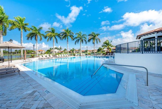 18821 SW 74th Ct, Cutler Bay, FL 33157