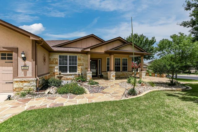 214 Yellow Rose TRL SE, Georgetown, TX 78633