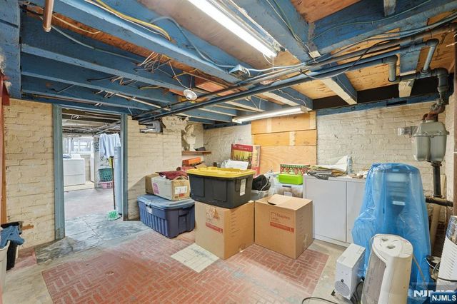 181 Phelps Avenue, Bergenfield, NJ 07621