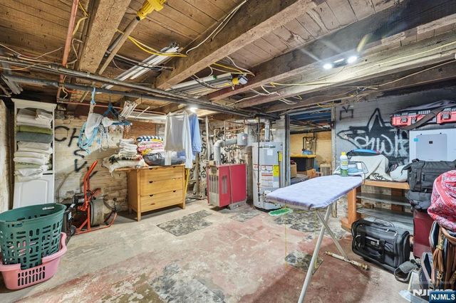 181 Phelps Avenue, Bergenfield, NJ 07621