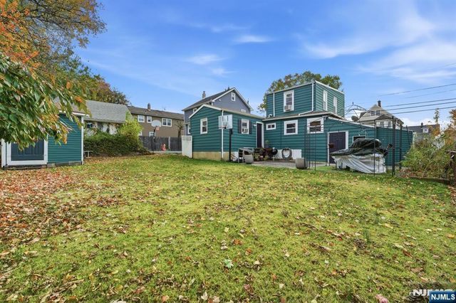 181 Phelps Avenue, Bergenfield, NJ 07621