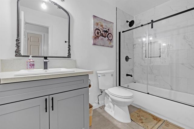 8910 MAGNOLIA LEAF CV, Memphis, TN 38018