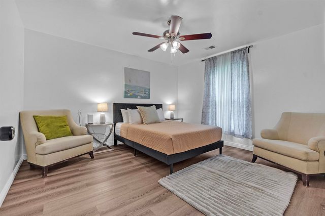 8910 MAGNOLIA LEAF CV, Memphis, TN 38018