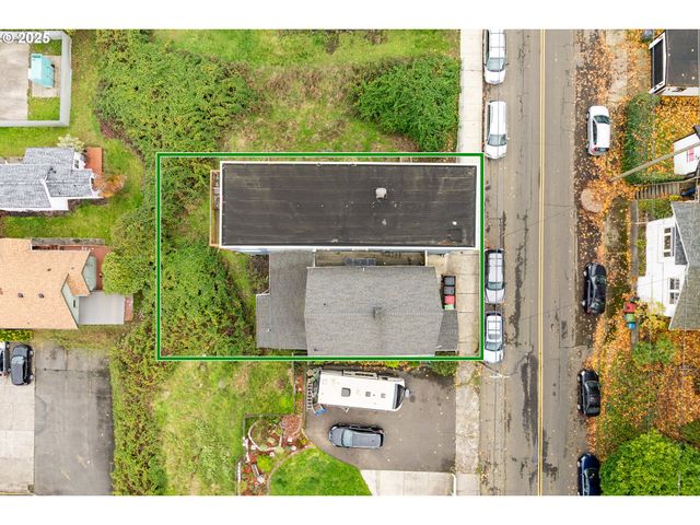 146 BOND St, Astoria, OR 97103