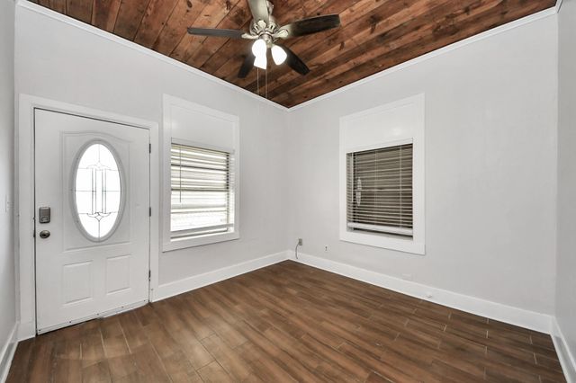 1213 28th Street, Galveston, TX 77550