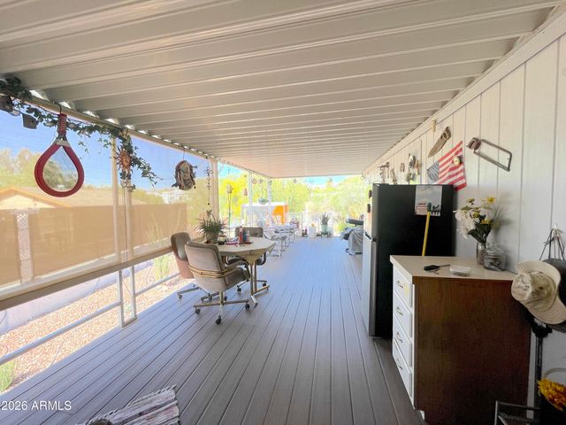 311 S PIEDRA NEGRA Drive, Queen Valley, AZ 85118