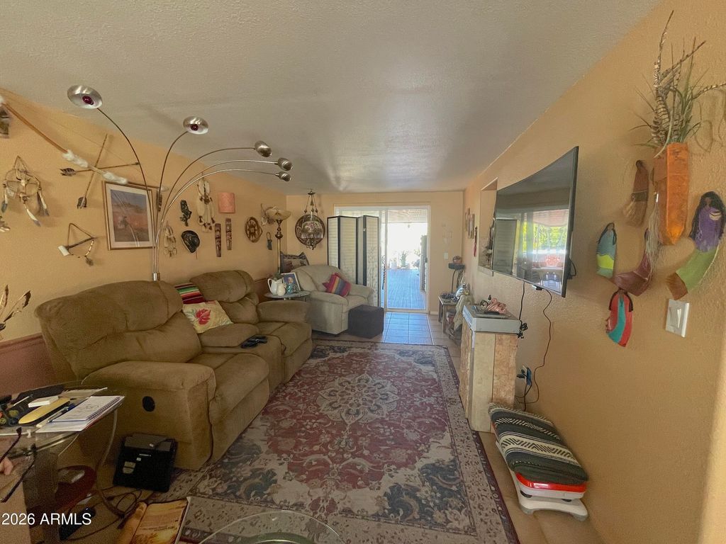 311 S PIEDRA NEGRA Drive, Queen Valley, AZ 85118