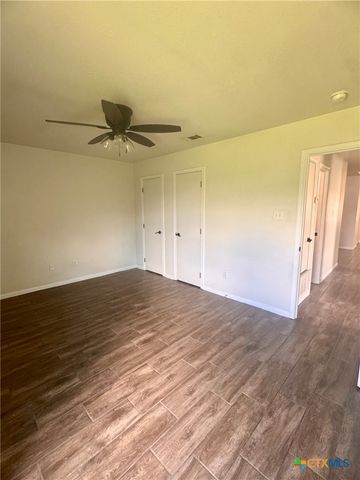 404 W St John Avenue A, Nolanville, TX 76559