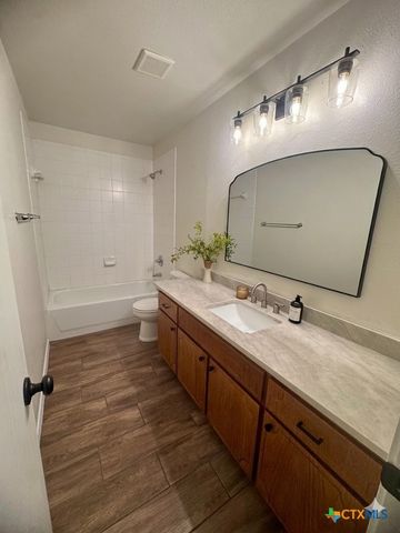 404 W St John Avenue A, Nolanville, TX 76559