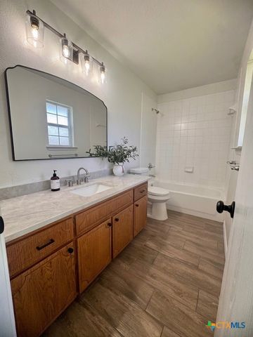 404 W St John Avenue A, Nolanville, TX 76559