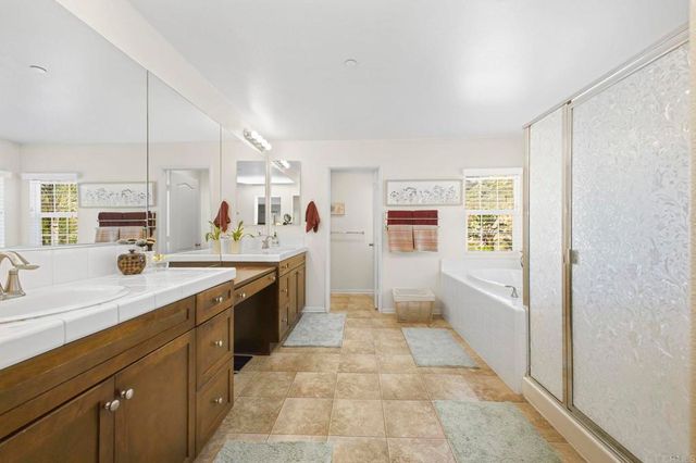 2952 Murcott Way, Escondido, CA 92027