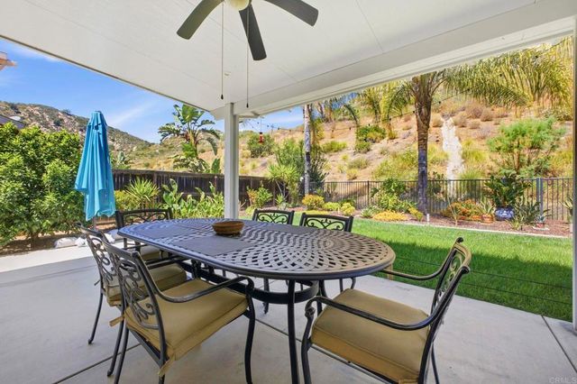 2952 Murcott Way, Escondido, CA 92027