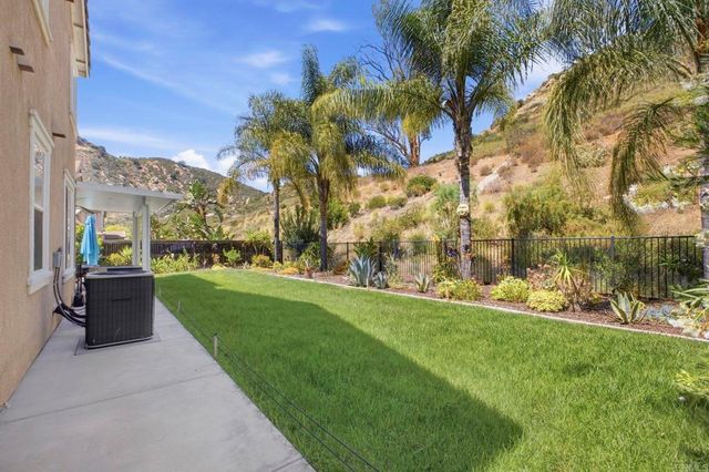 2952 Murcott Way, Escondido, CA 92027