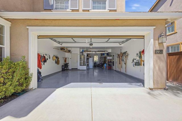 2952 Murcott Way, Escondido, CA 92027