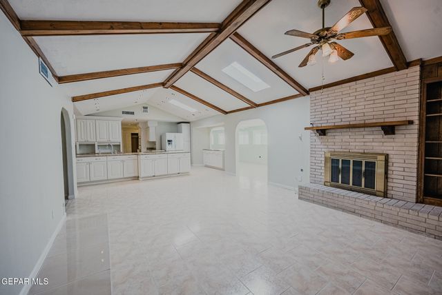 3212 OLD SPANISH Trail, El Paso, TX 79904