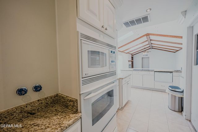 3212 OLD SPANISH Trail, El Paso, TX 79904