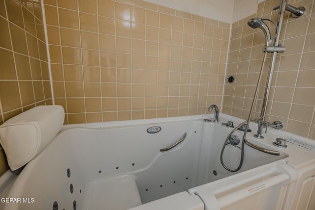 3212 OLD SPANISH Trail, El Paso, TX 79904