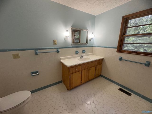 2103 Shannonhouse Road, Huntsville, AL 35803