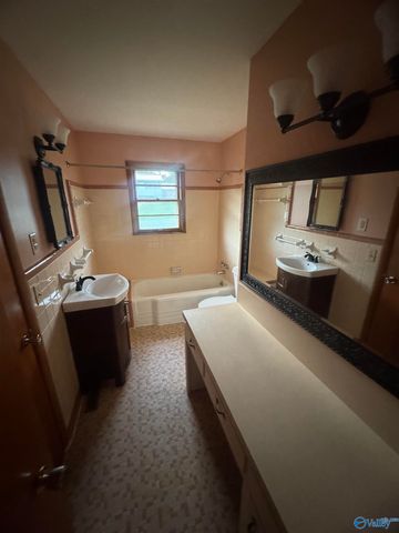2103 Shannonhouse Road, Huntsville, AL 35803