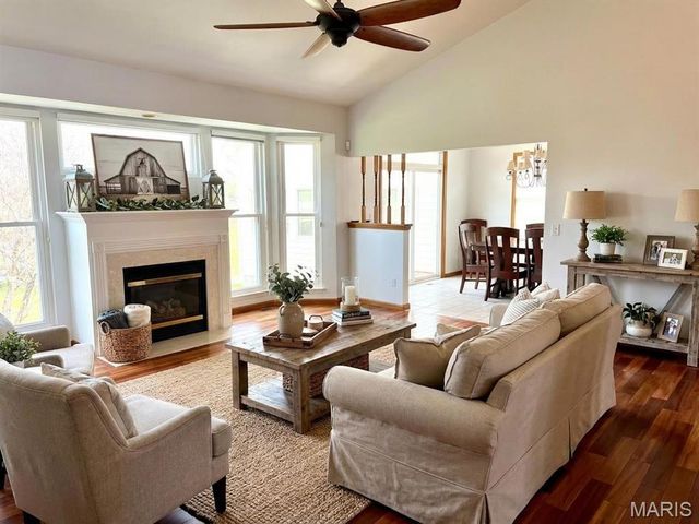 3507 Truman Terrace Drive 62, St Charles, MO 63301