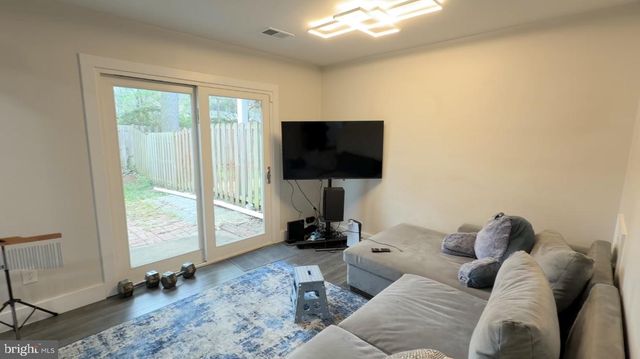 9518 MOOREGATE CT, Lorton, VA 22079