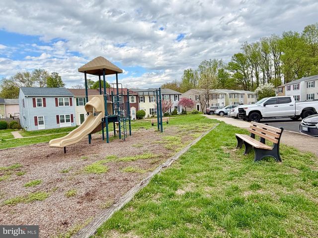 9518 MOOREGATE CT, Lorton, VA 22079
