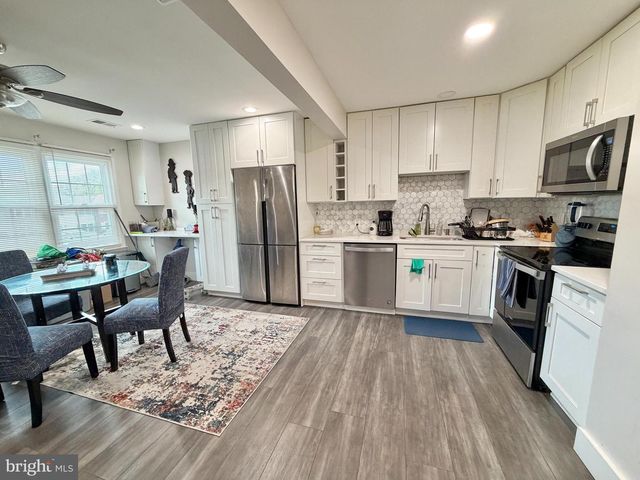 9518 MOOREGATE CT, Lorton, VA 22079
