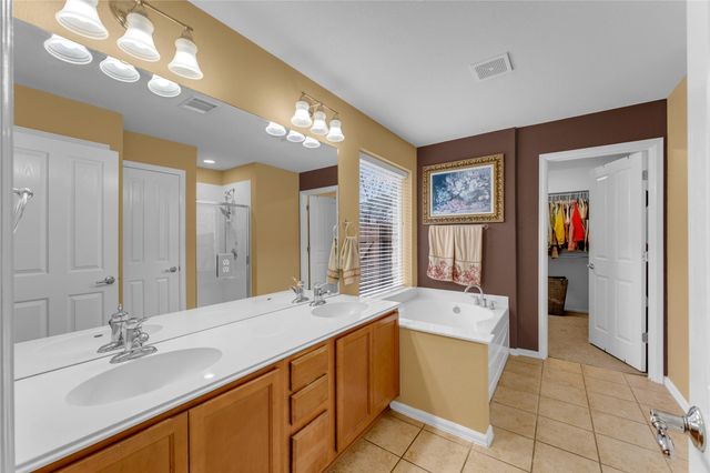 353 King Elder LN, Leander, TX 78641