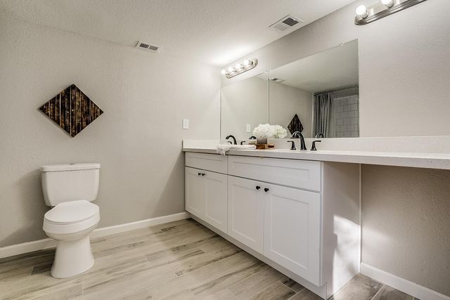 351 E Thomas Road Unit D201, Phoenix, AZ 85012