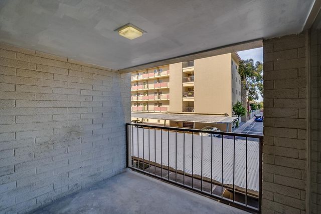 351 E Thomas Road Unit D201, Phoenix, AZ 85012