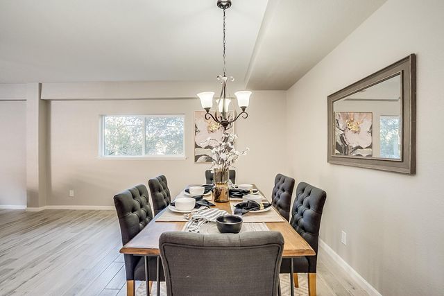 351 E Thomas Road Unit D201, Phoenix, AZ 85012