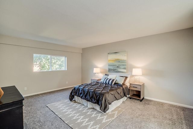 351 E Thomas Road Unit D201, Phoenix, AZ 85012