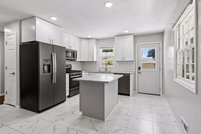 8209 Beard Road, Bloomington, MN 55431