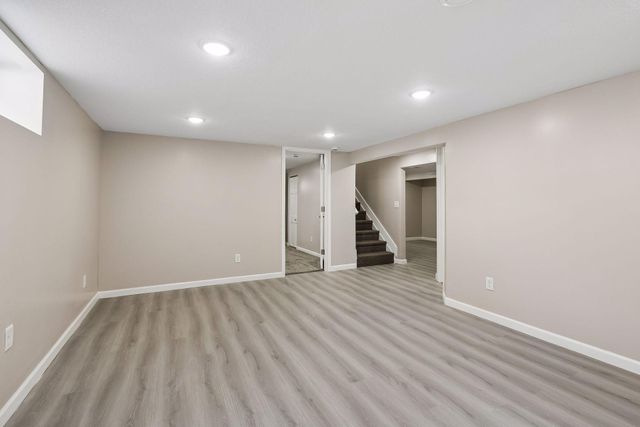8209 Beard Road, Bloomington, MN 55431