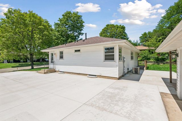 8209 Beard Road, Bloomington, MN 55431