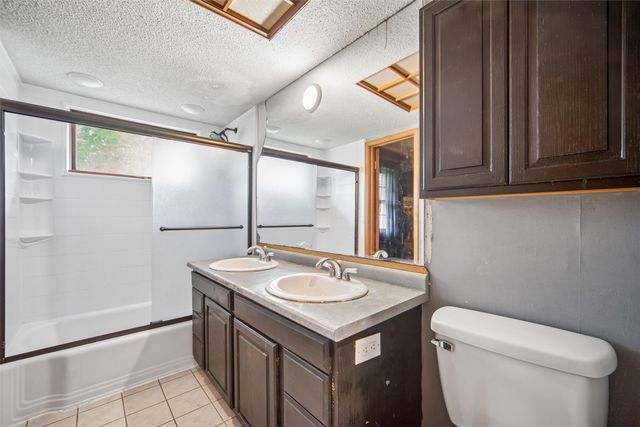 223 Miller Avenue, Des Moines, IA 50315