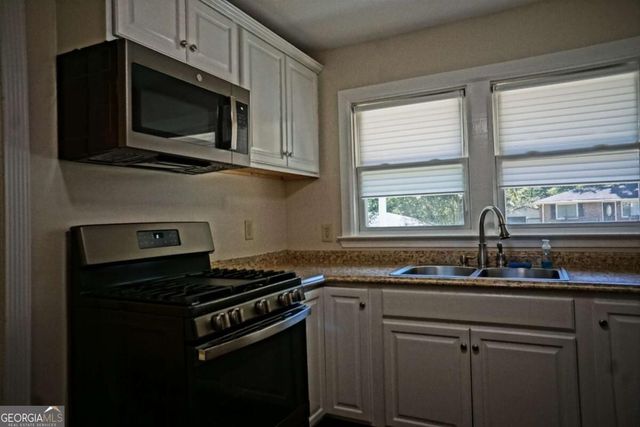 414 Gresham Road SW, Mableton, GA 30126