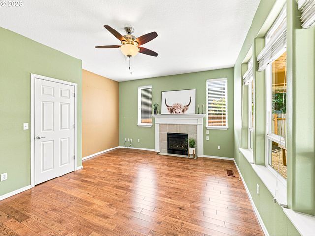 19321 AUBURN Dr, Oregon City, OR 97045